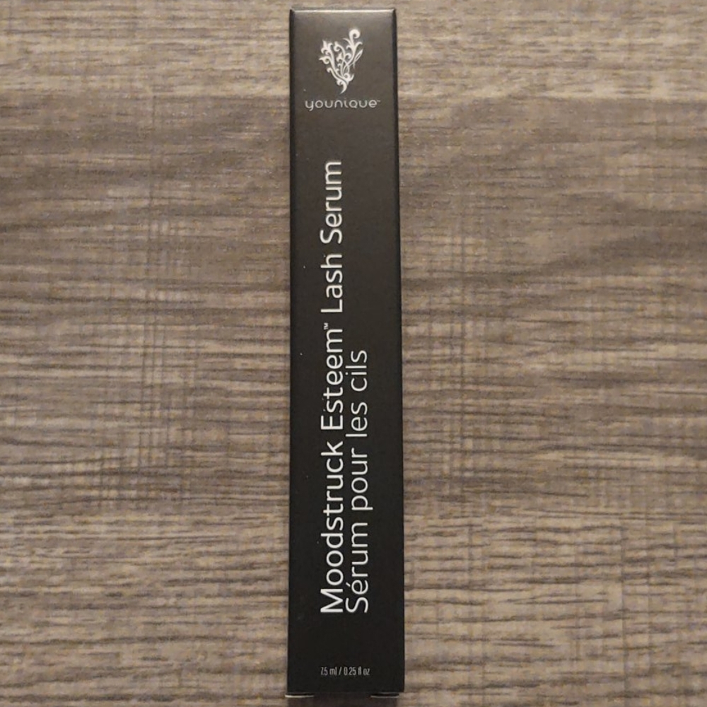 Younique Moodstruck Esteem Lash Serum